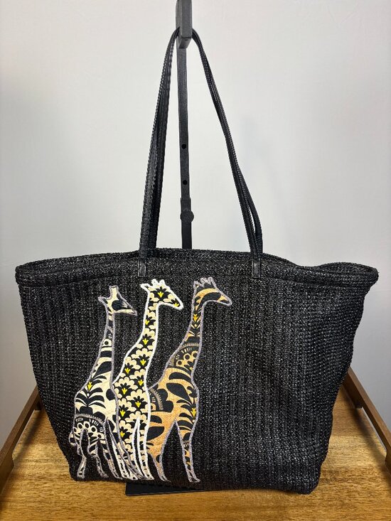 Vera Bradley Handbags - Vera Bradley Black Straw Fanfare Giraffe Applique Large Tote